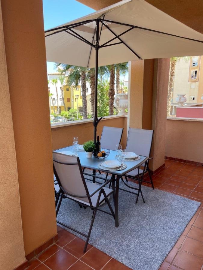 Beach Apartament In Торевиеха Екстериор снимка